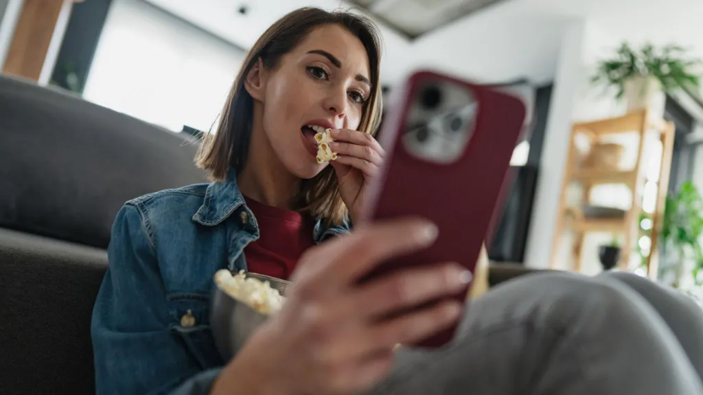 TikTok Food Vendors Under Fire for Omitting Allergen Information